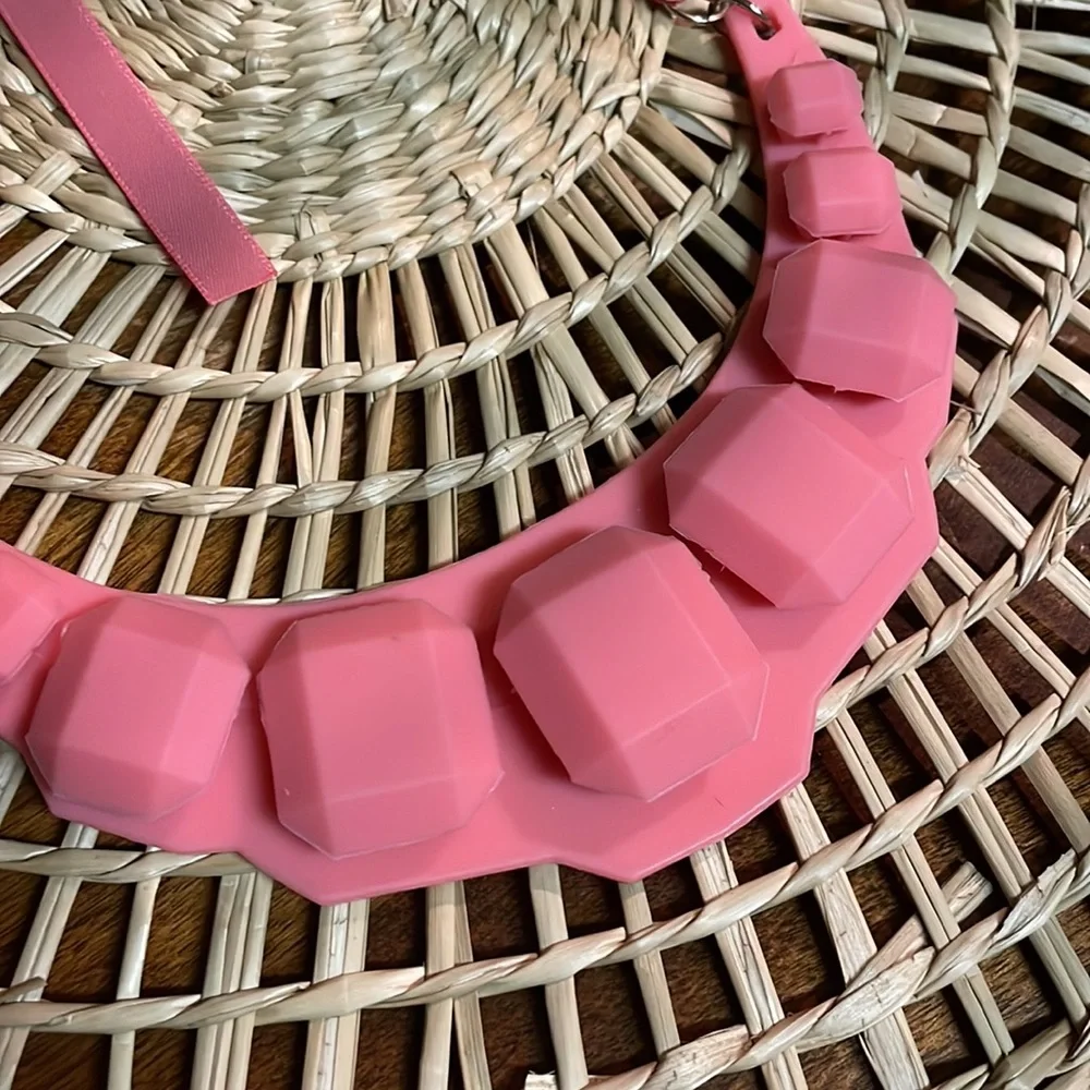 Y2K Chunky Silicone Stone Ribbon Necklace - Coral Pink - LittleMissMatched